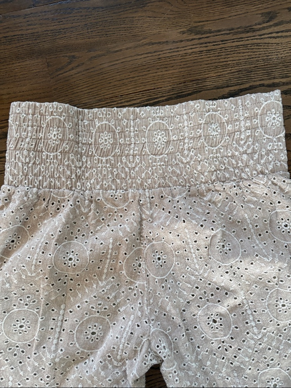 Sundance Menara Culottes wide leg/eyelet cropped pants - Picture 7 of 7
